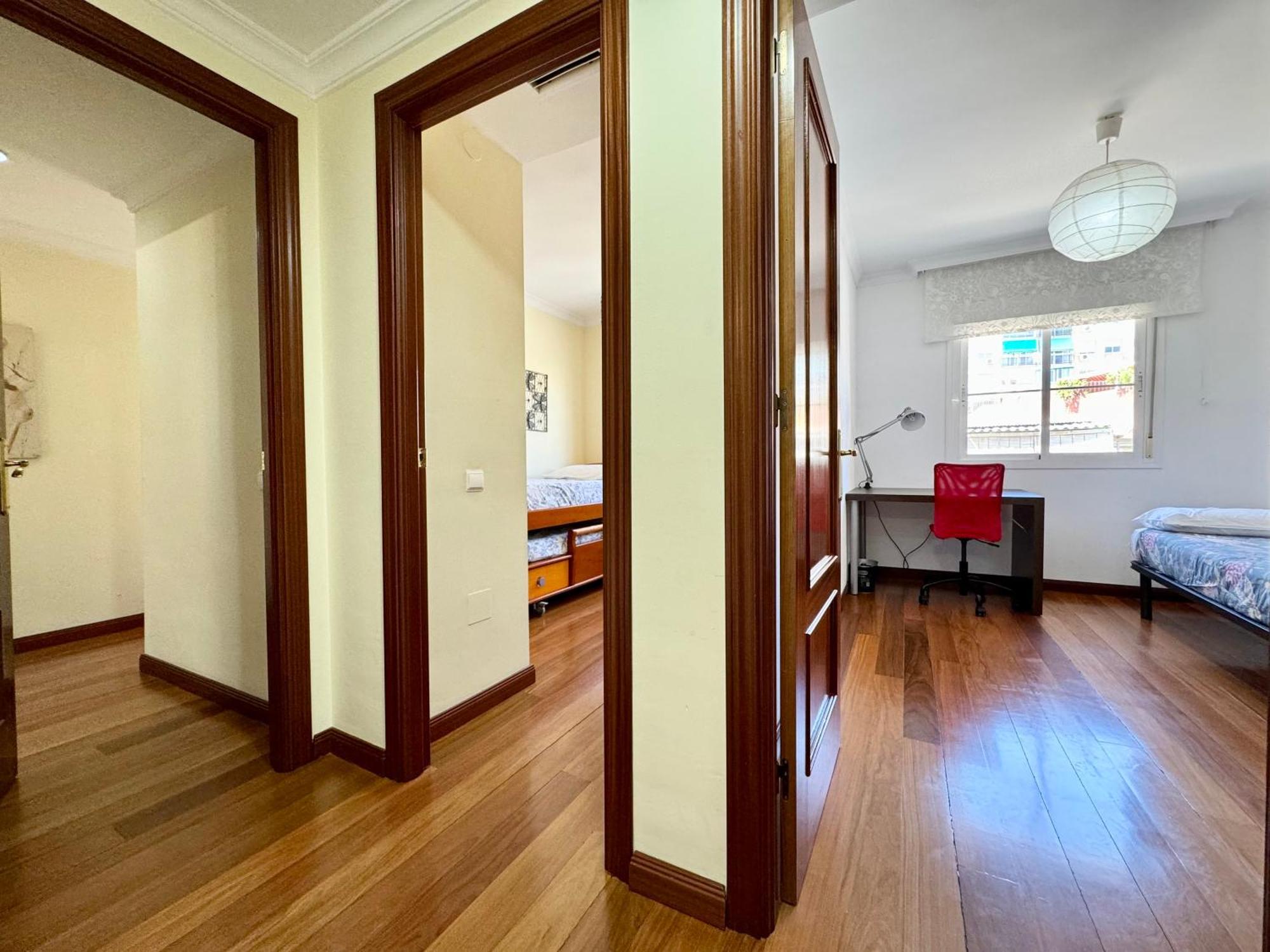 Apartamento Lujoso Piso Centro Aparcamiento Privado, Terraza & Ac Málaga Exterior foto